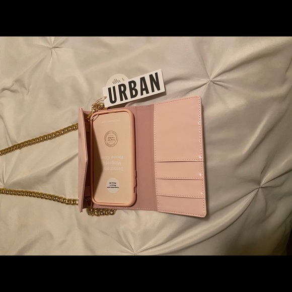 NWT Urban Outfitters iPhone 11 Purse - Picture 3 of 6
